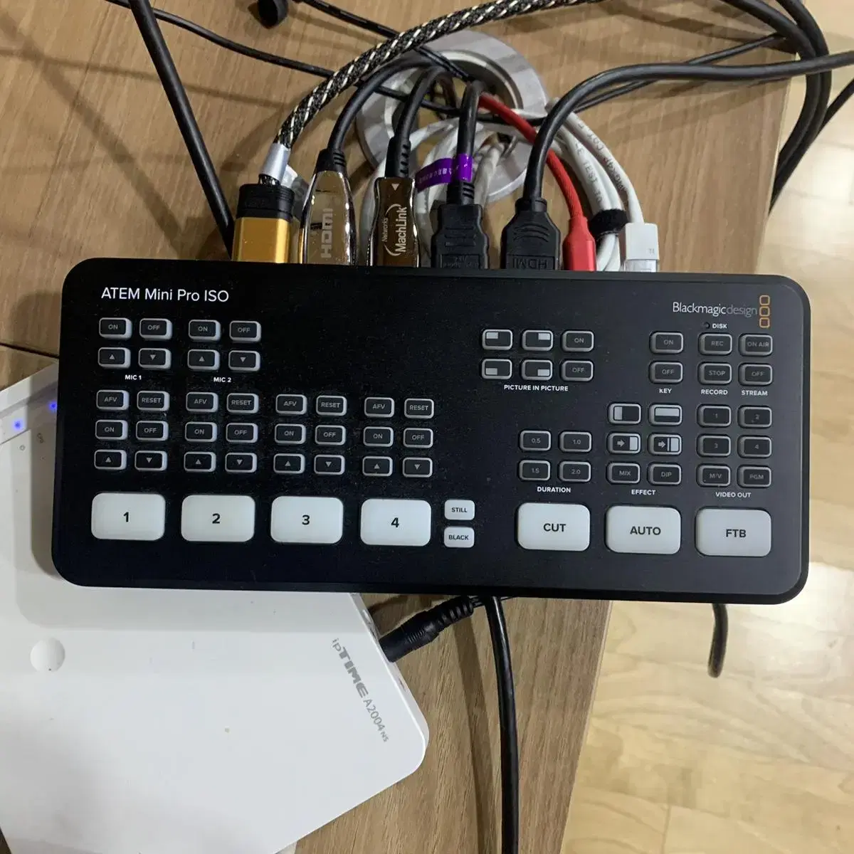 未使用品】ATEM Mini Pro （新品Blackmagic Design ATEM Mini